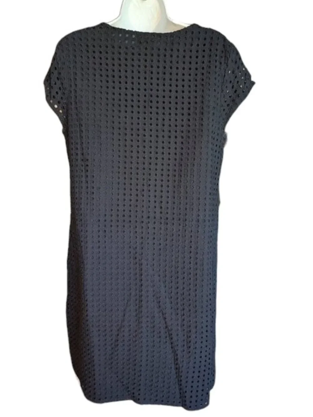 *3 FOR $9* Merona Short Sleeve Knee Length Eyelet V-Neck Lined Short Solid Dress - Picture 3 of 6